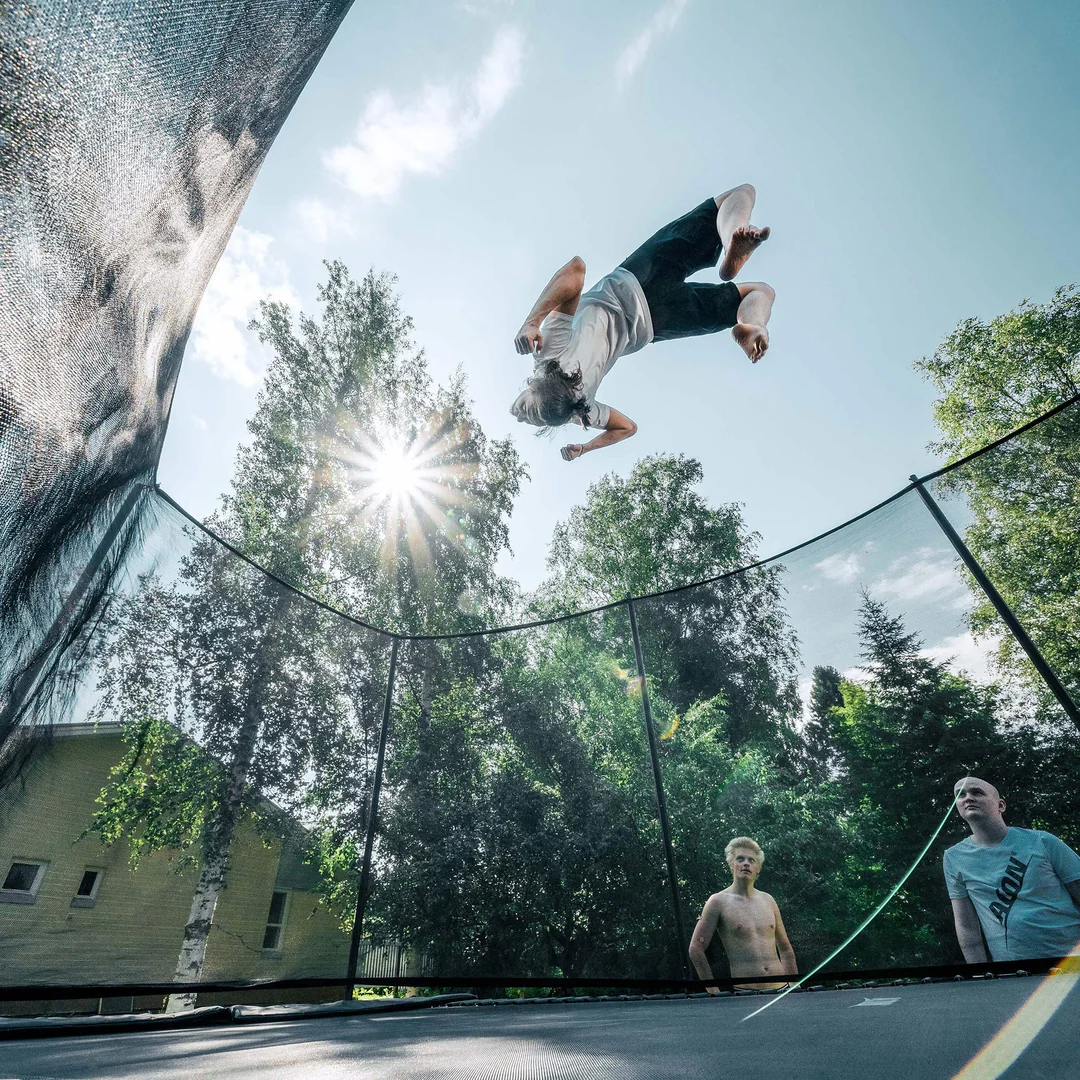 ACON Air 16 Sport HD Performance Rechteckiges Trampolin mit Netz und Leiter
